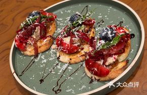 Foie Gras and Berry Tapas