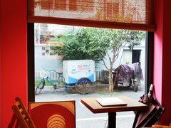 靠窗位-Punchline Coffee&Roaster(同济大学店)
