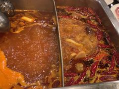 -百年川椒重庆老火锅(光谷店)