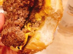 -The Habit Burger Grill 哈比特汉堡(爱琴海店)