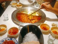 -老房老舍重庆火锅(假日城市店)