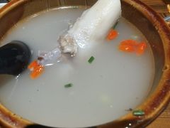 筒子骨汤-西部一串烧烤·地道湘西小串