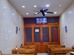 -刘信牛羊肉泡馍小炒(回民街店)