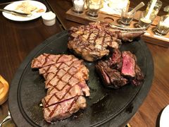 -恰餐厅及酒吧 CHAR Bar & Grill (北京丽都皇冠假日店)