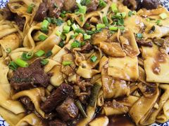 -壹阁胡羊焖饼(特色小吃街店)