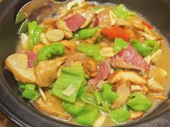 包烧野生牛肝菌-云海肴·汽锅鸡·云南菜(天山百盛优客店)