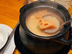 -莲餐厅·湖北菜·潜江小龙虾店(愚园路店)