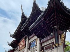 -龙华寺