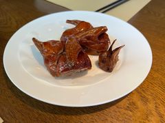 脆炸乳鸽-荣小馆(安达仕店)