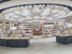 -覔书店(壹方城店)