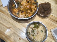 -柳州肥姨妈大骨螺蛳粉(曹路店)