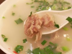 本帮肚肺汤-三两春(浦三路店)