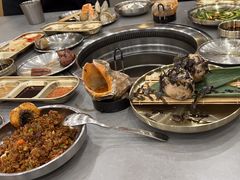 -围炉肉舍•炭烤活鳗•丹东海鲜烤肉(步行街店)