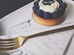 -UNI UNI(环亚凯瑟琳店)