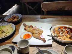 -蜜桃餐厅·伴山(湖滨商业街店)