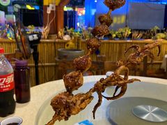 -三亚火车头万人海鲜广场