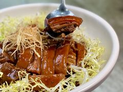 南越招积慢烧羊腩排-广州中心皇冠假日酒店·百粤楼
