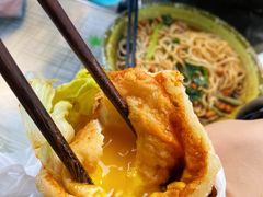 -小红车炸蛋葱油饼