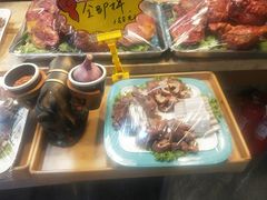 -乔家小院•本地小海鲜•非遗驴肉(万年泉路店)