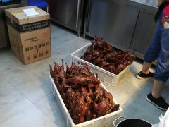 -王浩儿纪六孃甜皮鸭(东大街店)