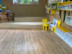 -漕河泾街道图书馆(漕河泾社区文化活动中心店)