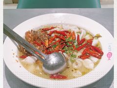 -姚姚酸菜鱼·金戈戈香港豉油鸡(喜荟城联名店)