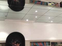 -钟书阁(群光广场店)