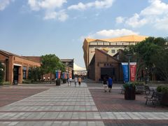 -TIMES CITY OUTLETS 时代·城市·奥特莱斯(上海国际时尚中心店)