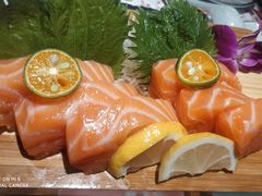 厚厚的三文鱼刺身（9002）-诚·鳗屋(星摩尔店)