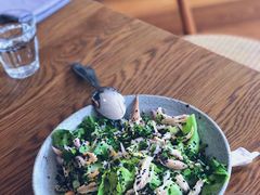 鸡肉生菜芝麻色拉-BOR Eatery(安福路店)