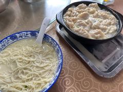 -雪琴面馆富安特色鱼汤面(城中花园店)