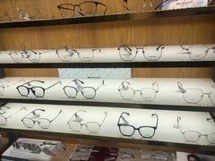 -优医视平价眼镜蔡司依视路折扣工厂店(德胜门店)