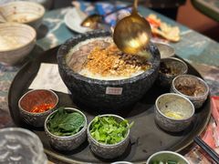 -浩海火燒雲傣家菜(芮欧百货店)