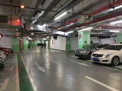 -环球港-停车场