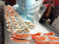 -雍容荟帝王蟹活龙虾展台自助(IFS黑金店)