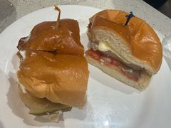 -香港新发烧腊茶餐厅(水围店)