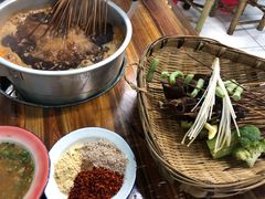 -咏勝锑锅麻辣烫(净居寺路总店)