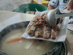 -墨脱石锅椰子鸡•香草鸭•东山羊(大东海店)