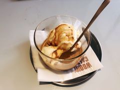 阿芙佳朵-悟白咖啡WoobyCafe