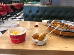 -愉肴麻辣香锅(中山路店)