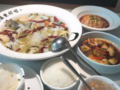 -江渔儿酸菜鱼·拔草餐厅(虎门君乐汇店)