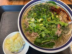 -云阿蛮云南生烫牛肉米线(奉贤路店)