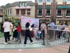 -王府井奥莱临潼小镇(临潼店)