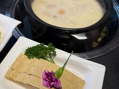 -大匠工房古船木艺术餐厅·猪肚鸡专门店(长白仙岛店)