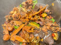 -挂旗柴锅鸡(蚌山区嘉年华店)