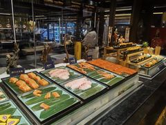 -钱小奴海鲜自助黑金店(杭州滨江龙湖店)