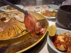 -猪啊牛呀羊啊铜盘烤肉(正大广场店)