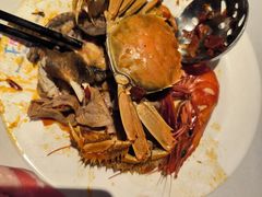 -领鲜活海鲜榴莲自助火锅(东门店)