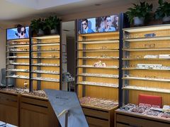 -优医视平价眼镜超市蔡司依视路折扣(小马厂店)