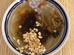 手搓冰粉-正南齐北·老街糯米团(洪崖洞店)